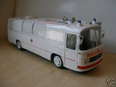 43 AMBULANCE BUS MERCEDES BENZ O.302 Fw / 1970S  