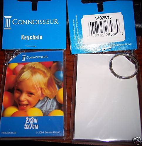 CONNOISSEUR 2 X 3 CLEAR KEYCHAIN PHOTO FRAME  