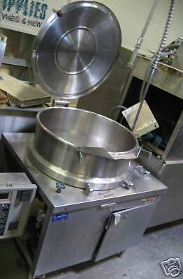 VDMT 40 TILTING DIRECT STEAM 2/3 JACKETED KETTLE 6057 RESTAURANT 